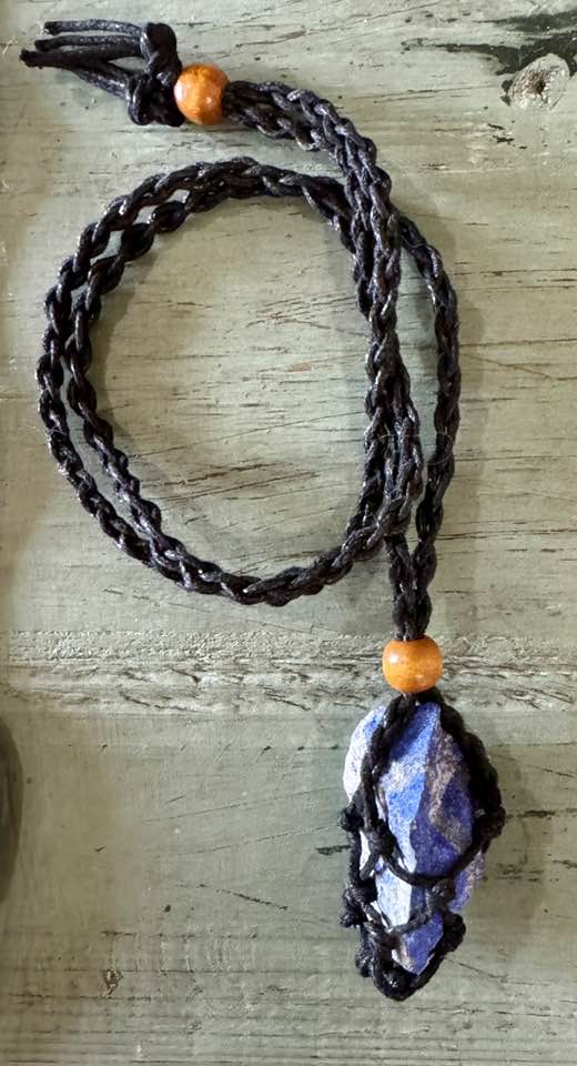 Lapis Lazuli Macrame Crystal Necklace Holder – Andara Awakening