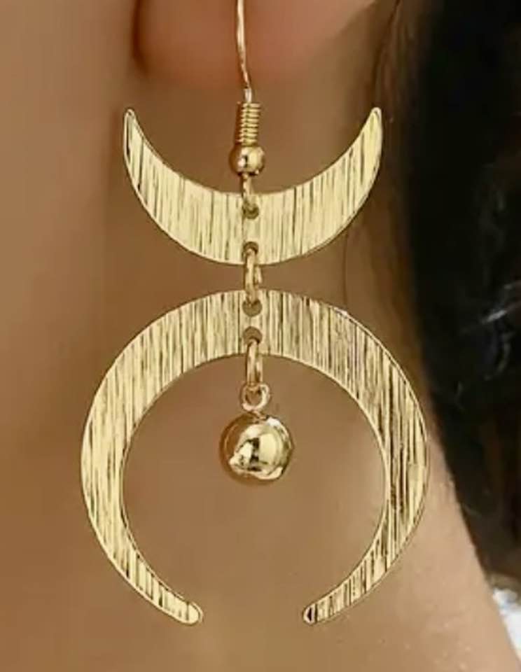 Handmade Crescent Moon Gold Dangle Earrings