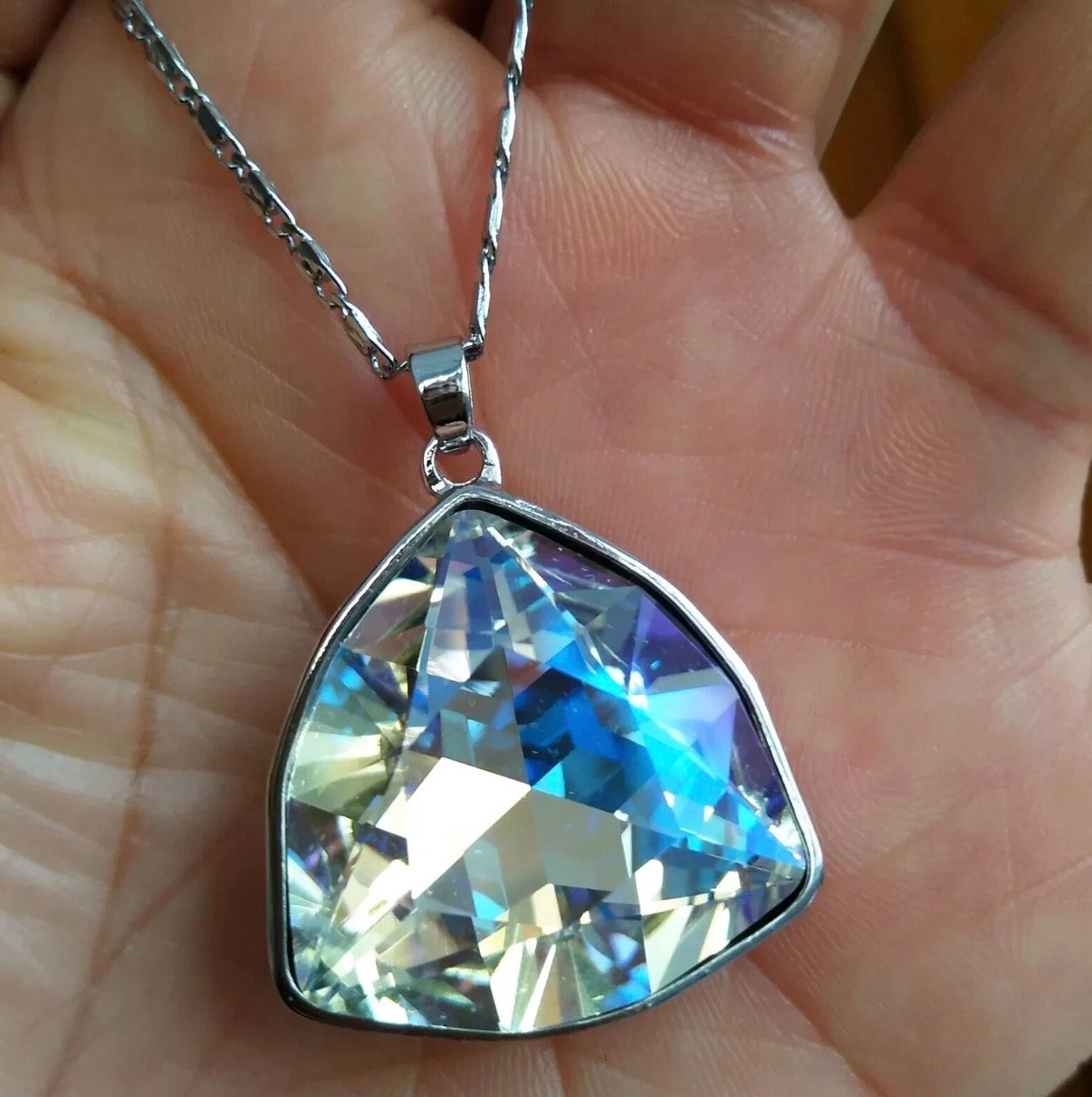 Aurelion Veritas Andara Crystal Pendant