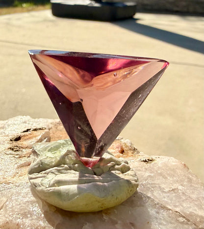 Ka'Rethiel Ascendant Triangle Authentic Andara Crystal 8g