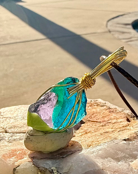 Trianelis Va'thara Andara Crystal Necklace