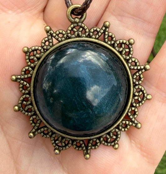 Nerathiel Sol’Avara Authentic Andara Crystal Pendant
